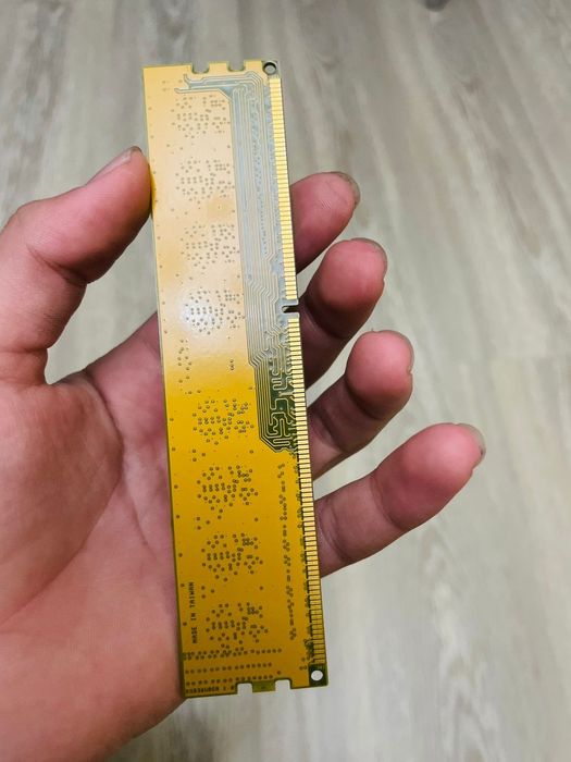 Продам озу 4гб ддр3