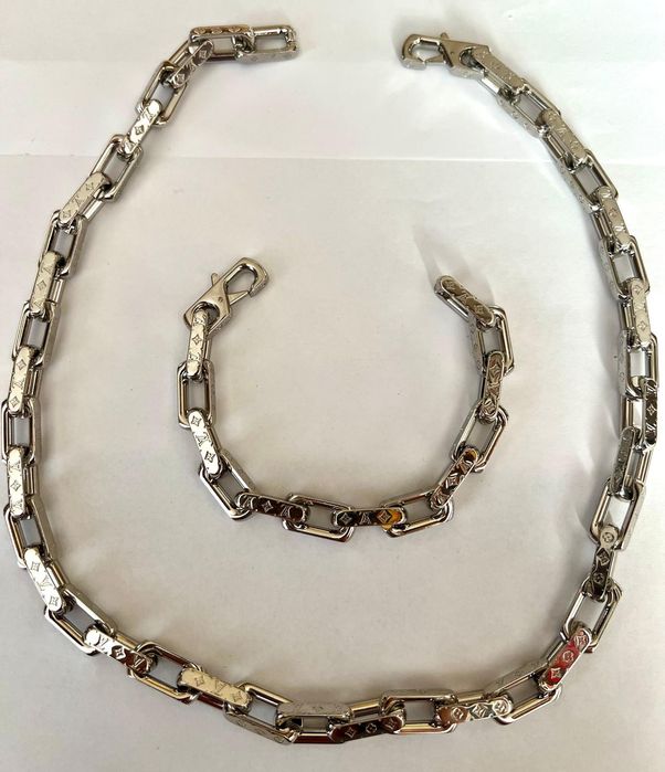 Set Louis Vuitton barbatesc