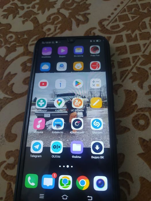 Продам мощный смартфон Vivo Y17