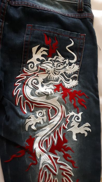 Продам джинсы мужские