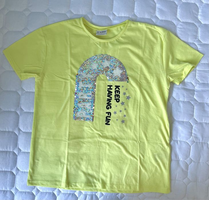 Футболка и свитер