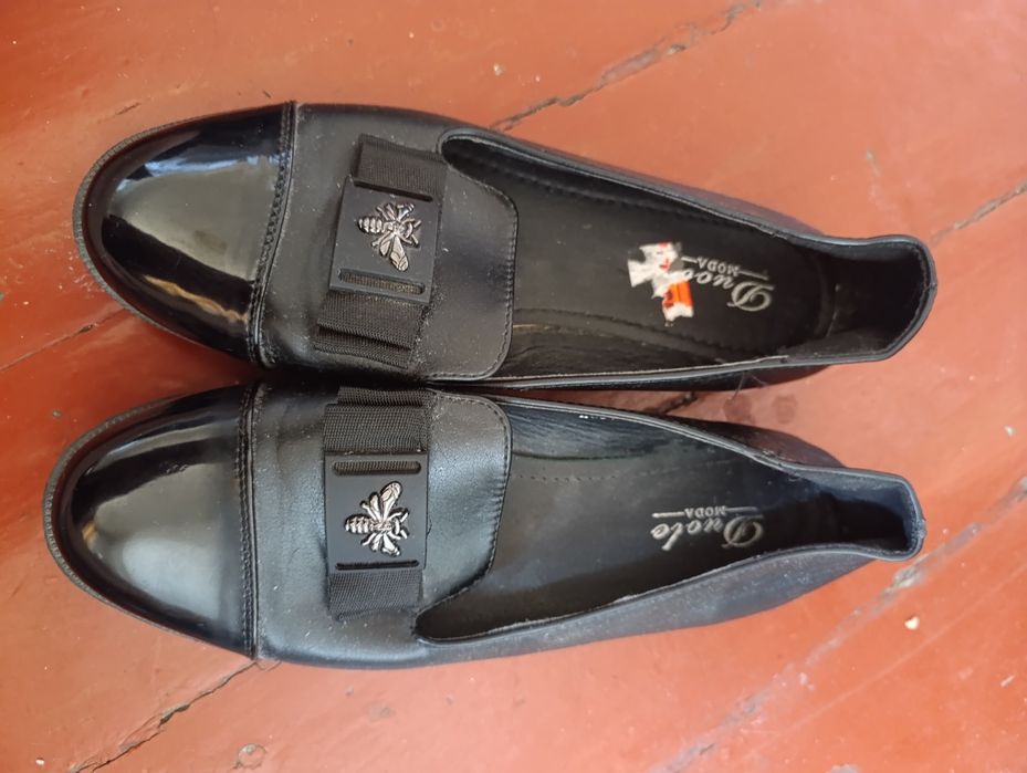 Туфли отдам бесплатно