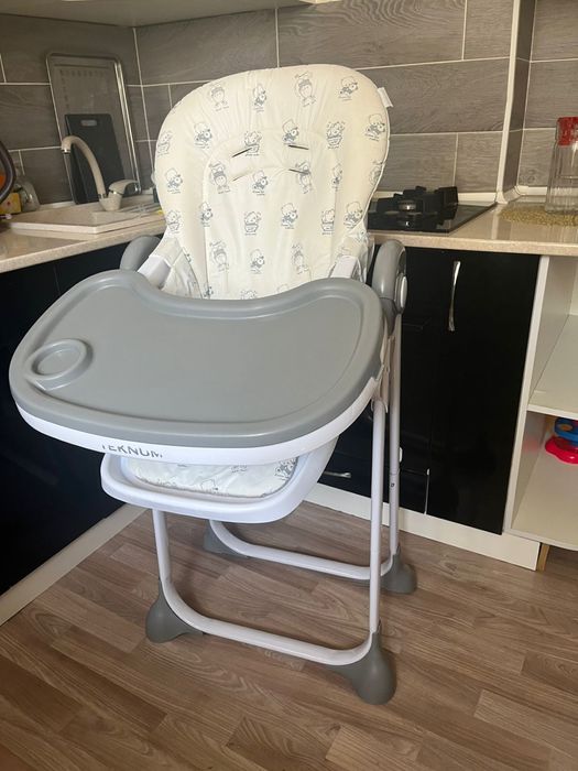 Стол для кормления