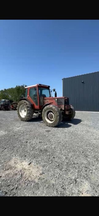 Vând tractor Fiat f100