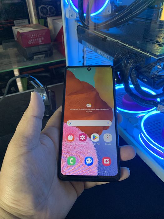 Продам Самсунг А51 6/128