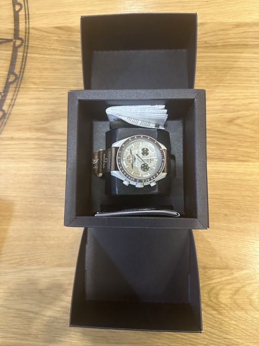 Omega Moonswatch “Mission to Saturn”