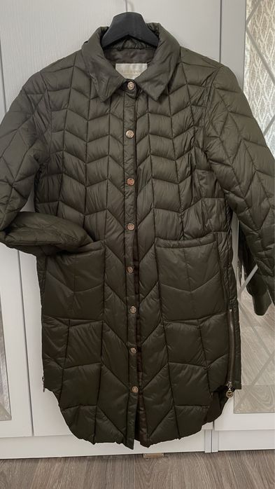 Продам куртку осень , весна