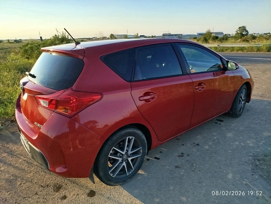TOYOTA Auris 2014 — imagine 3