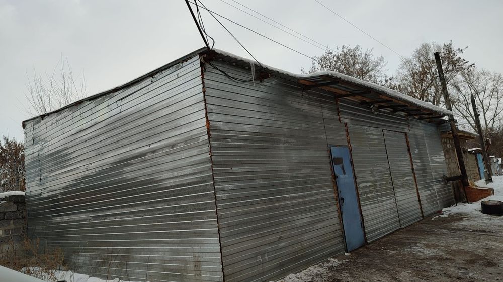 Срочно Продам большой гараж на 2 общ