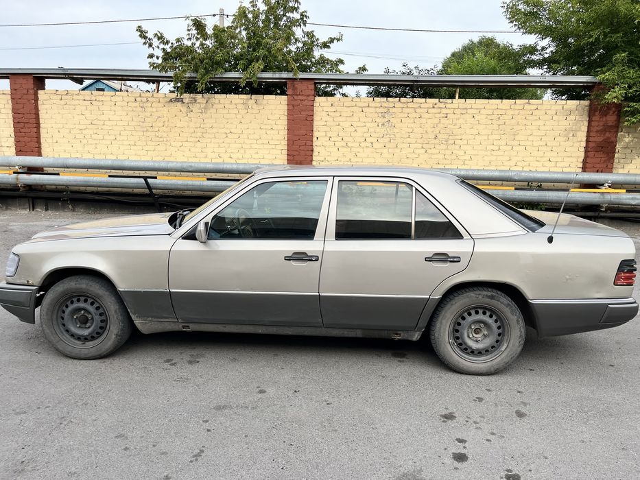 Мерседес 124