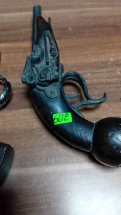 Пищови реплика за декор и носии