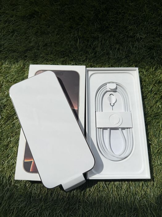 iPhone 16 pro max 512gb desert titanium ca nou impecabil 10/10 baterie 100% fullbox