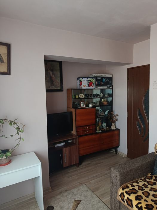 Se vinde apartament cu 2 camere