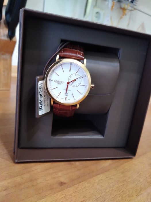 Часы наручные roamer