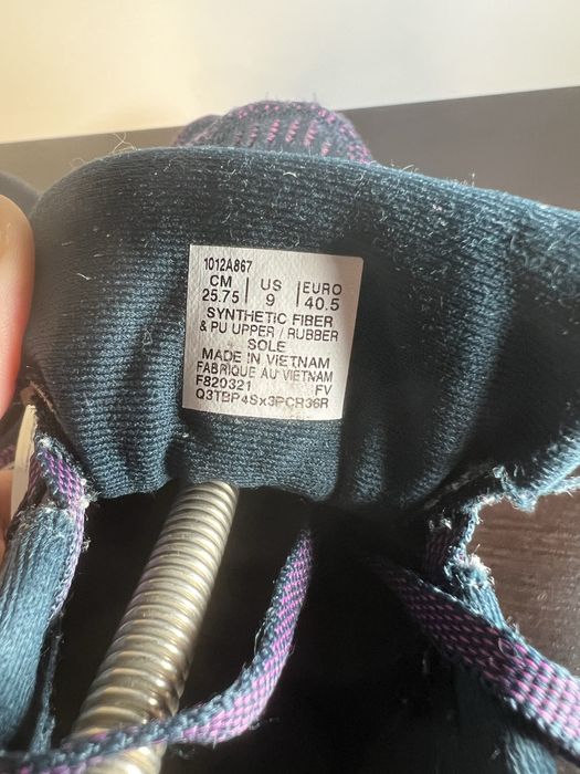 Asics GT-2000 9 - оригинални маратонки. EU40,5