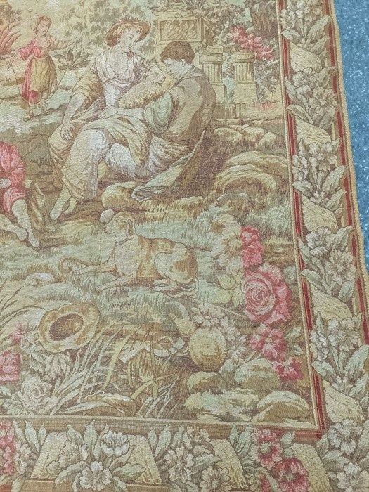 Superbă tapiserie franceza de dimensiuni mari lucrata integral manual ,scena galanta dimensiuni 165 cm cu 115