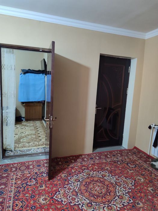 Uy ozimniki 1 sotix 3 xona ashxona 1xojat xona 1 xomom1