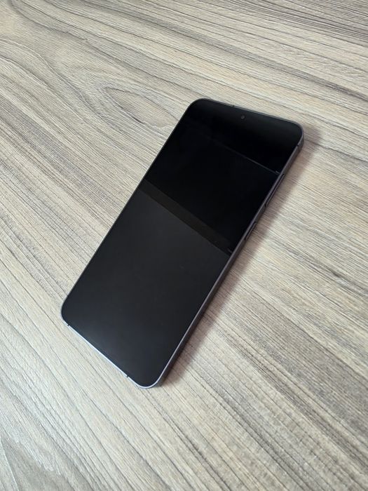 Samsung Galaxy S24 plus