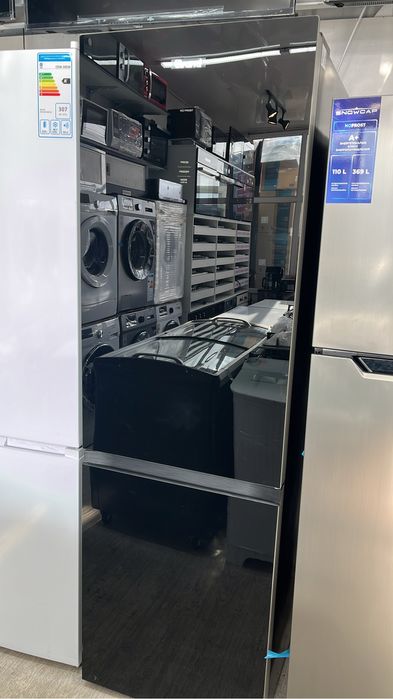 Продам холодильники