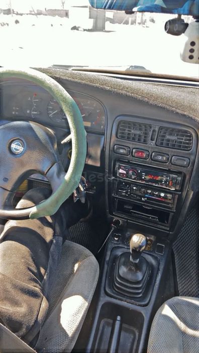 Nissan prinero p10