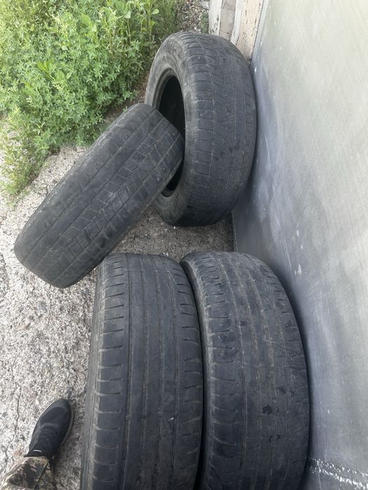 Продам шины 215/65 R16