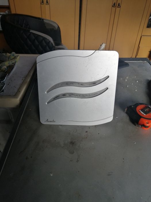 Вытяжка б у недорого.