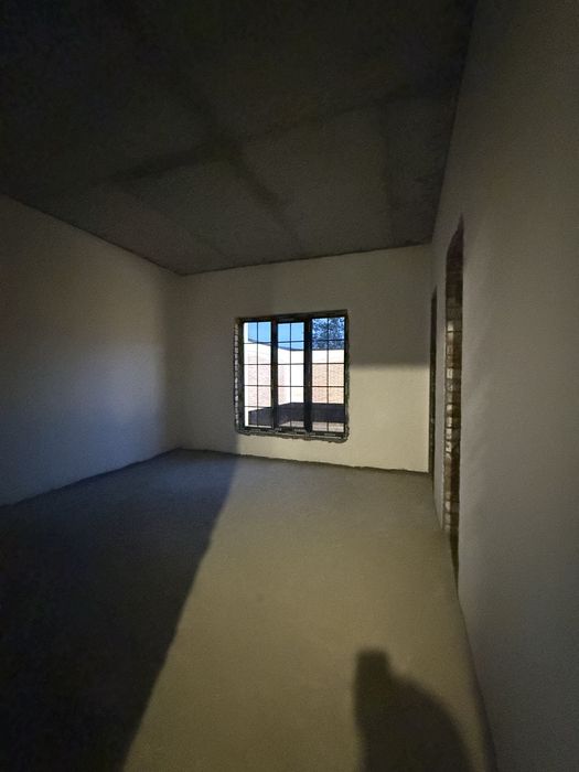 Срочно продаётся 3-сотик 5-комн участка в Сергели Ханабад Вилла