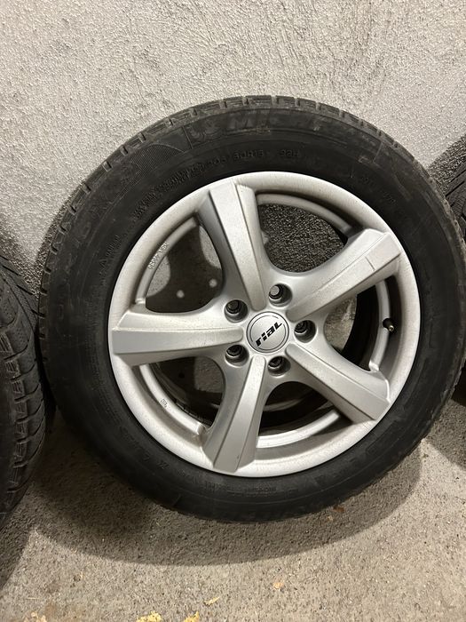 Джанти с гуми RIAL 16 5x112