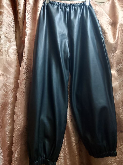 кожаные брюки, zara