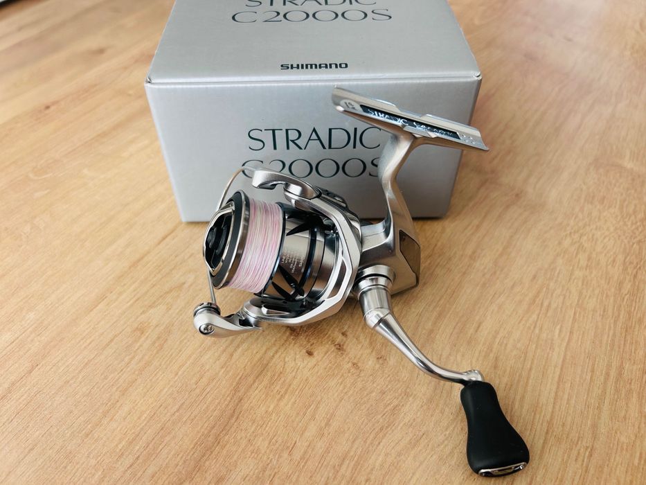 Макара Shimano Stradic  FM C2000s
