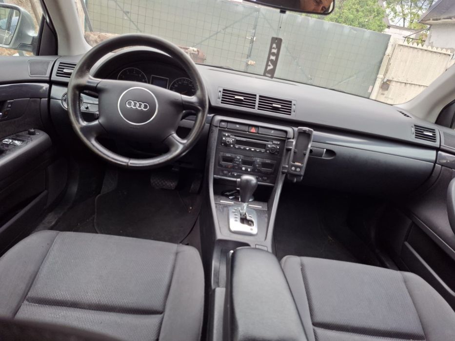 Vand audi A4 benzina