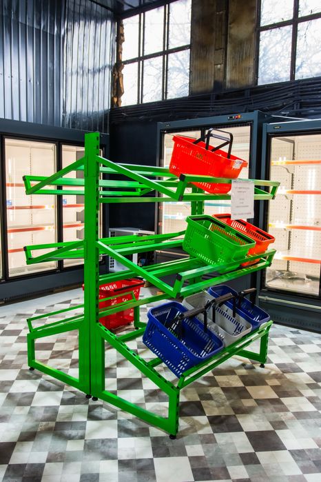 Rafturi legume fructe