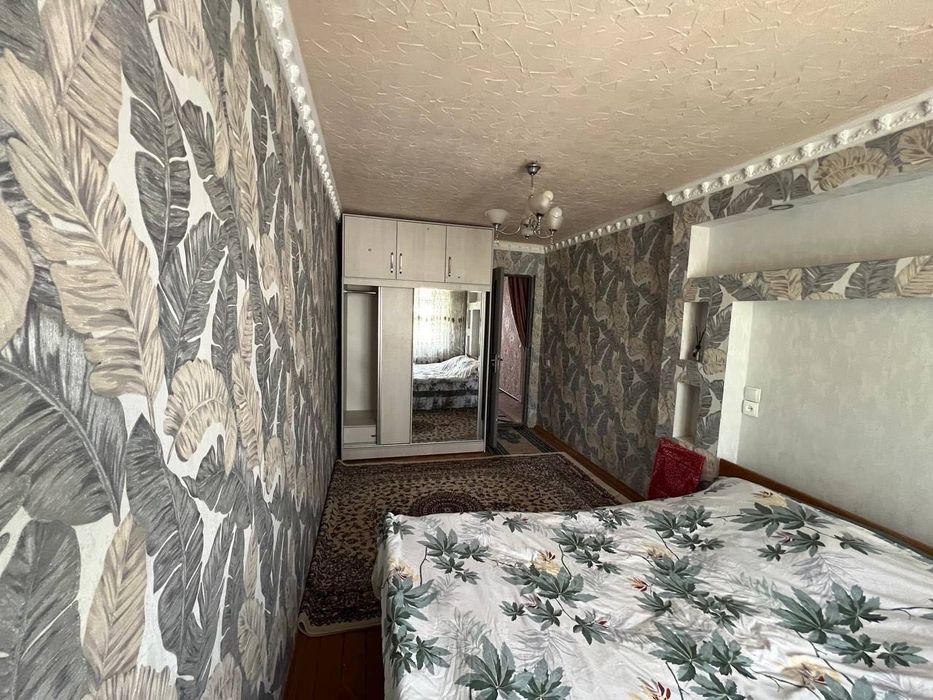 Сдаётся 2x комнатная квартира
C обстановкой 
В горде Алмалыке