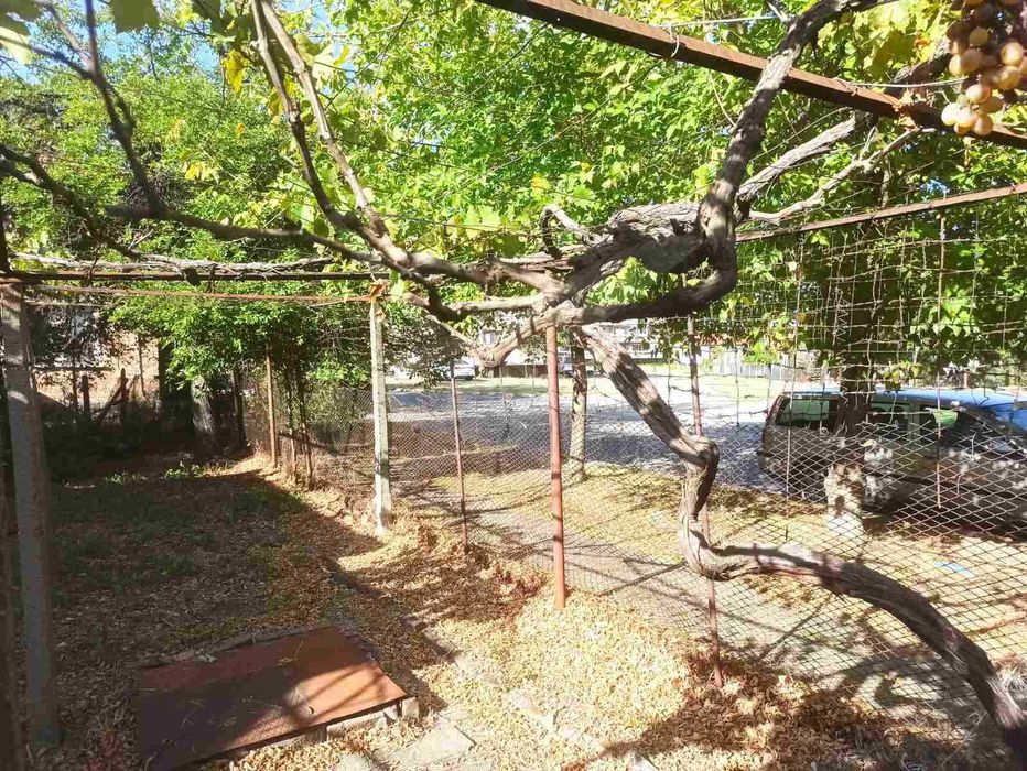 Едноетажна Къща - Камено