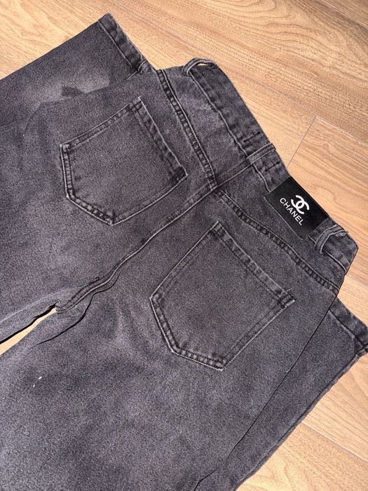 CHANEL дънки с висока талия