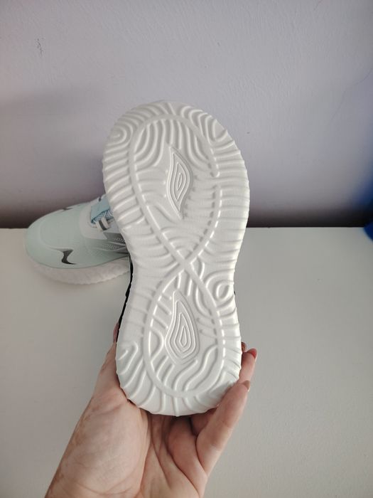 Детски маратонки с диск