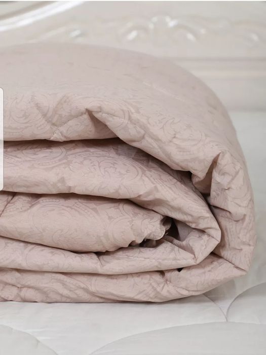 Продаются новые два одеяла.