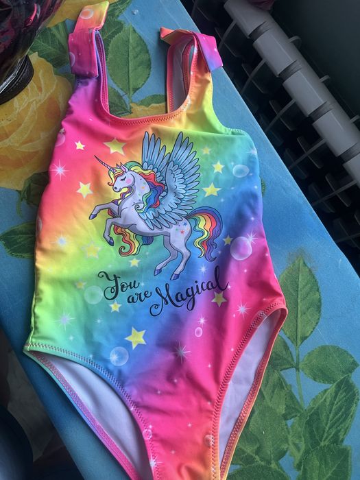 Продам детский купальник 2-4 года