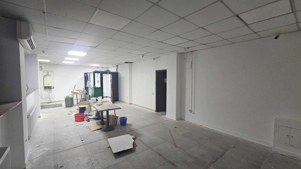 Inchiriez spatiu comercial de 60 m2 - Chiajna - str. Sergent Ilie Petre, nr 86 - 1,000 EUR
