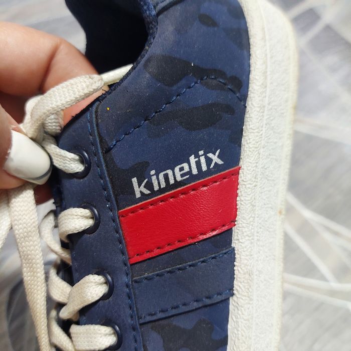 Продам кеды 28 р