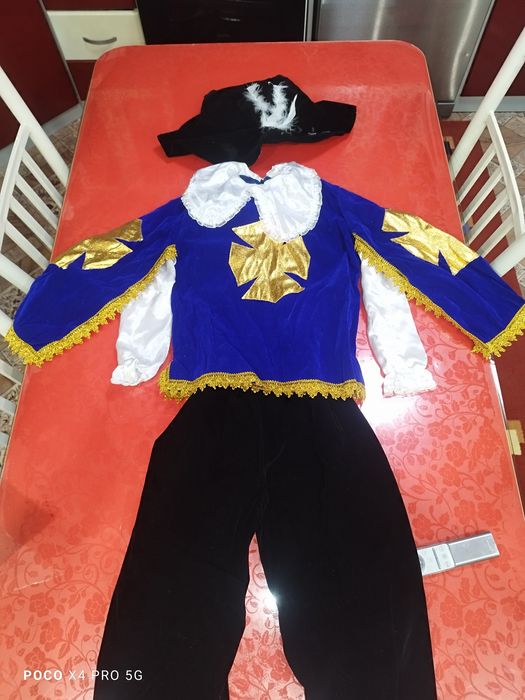 Костюмы новогодние