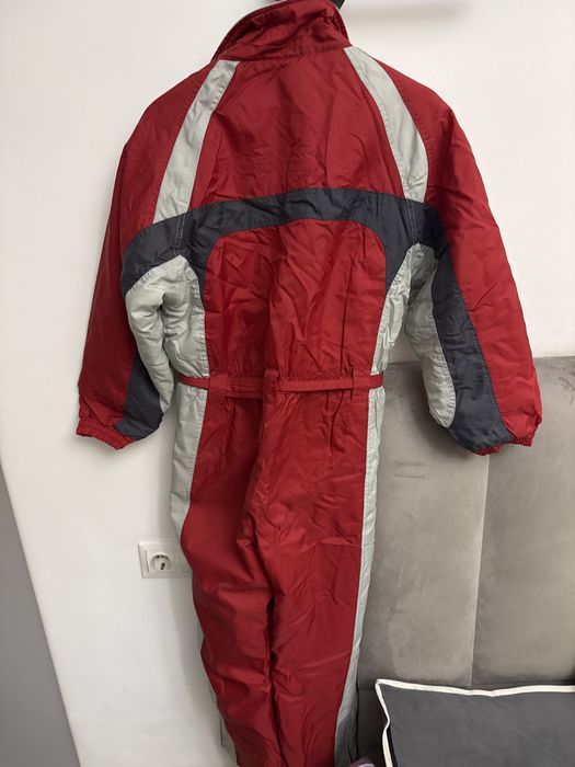 Комбинезон горнолыжный