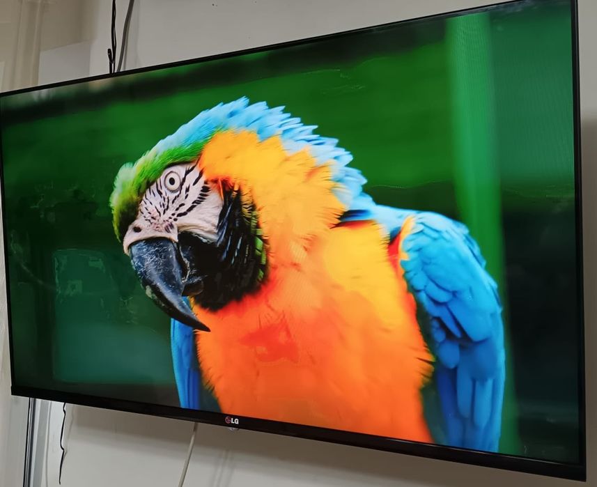 Смарт телевизор LG 109 см