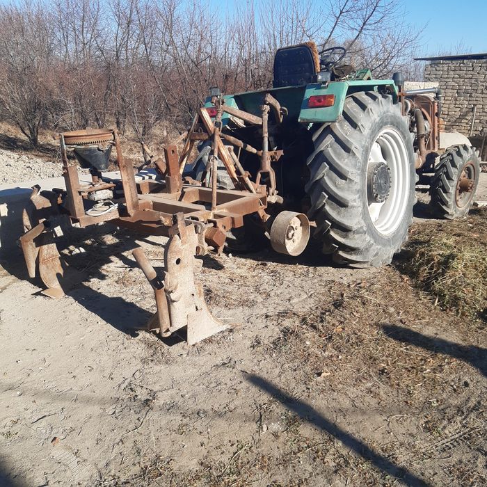 Трактор сотилади