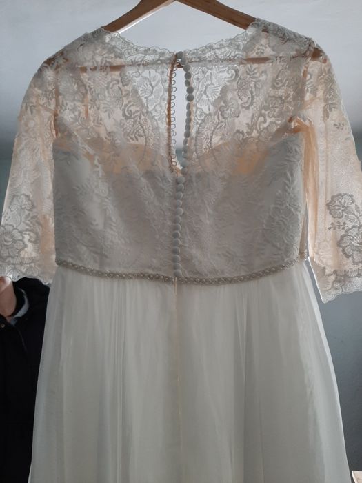Rochie mireasa .