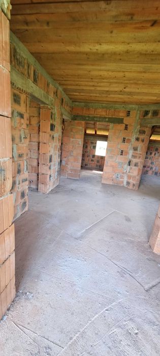 Casă la roșu + teren în localitatea Șieu, Maramureș