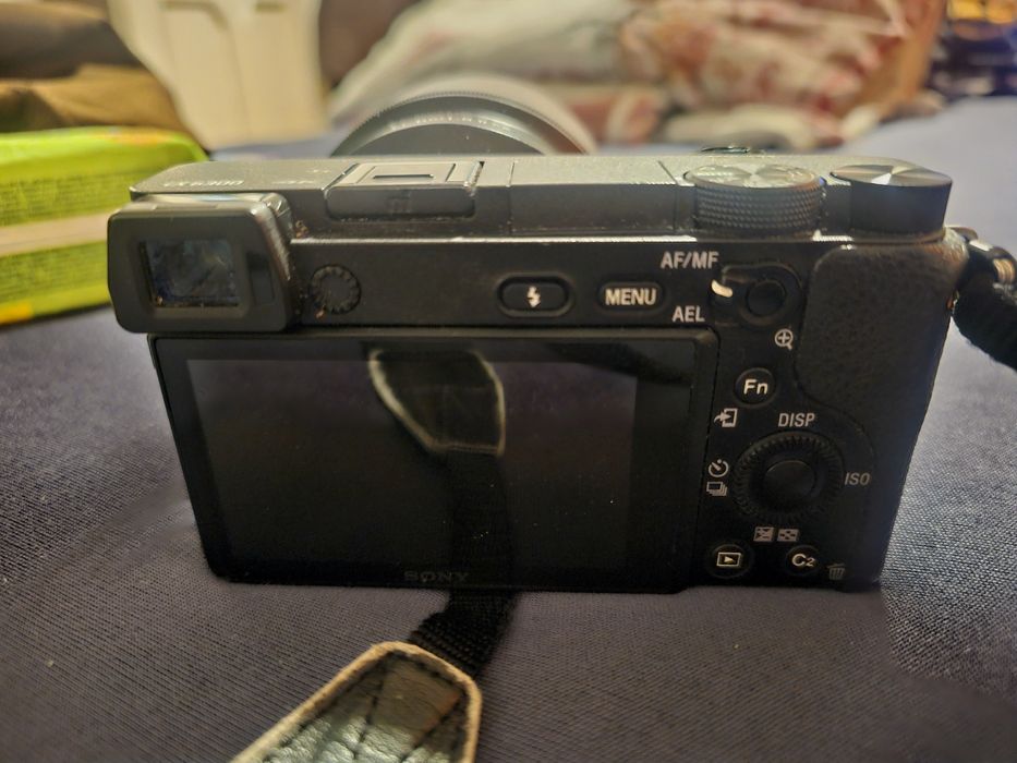 Фотоапарат sony a6300  с кутия