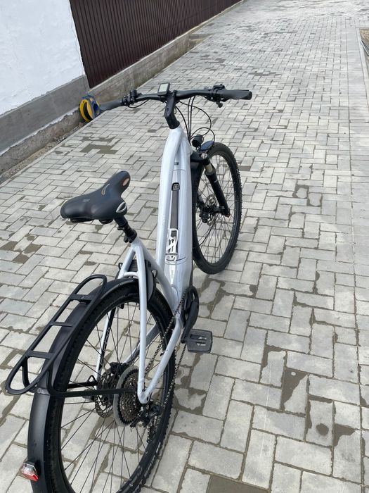 Bicicletă electrică Specialized
