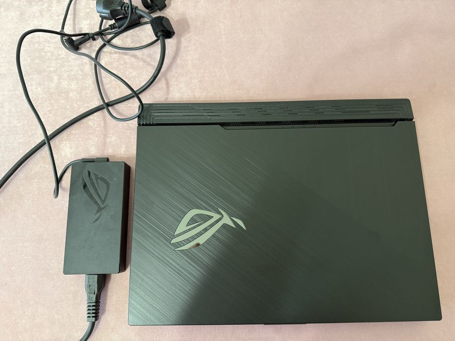 Asus rog strix g15 (512li)