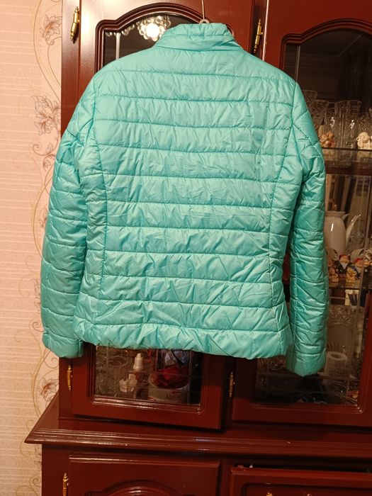 Женская куртка демисезонная,новая,размер XL.